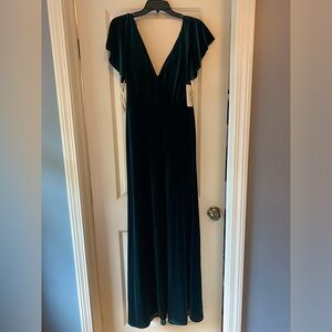 Jenny Yoo Ellis Flutter-Sleeve Open Back Stretch Velvet Gown in Dark Emerald